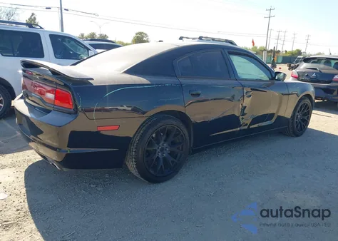 2014 Dodge Charger Sxt z USA, uszkodzony, nr VIN 2C3CDXHG3EH339094